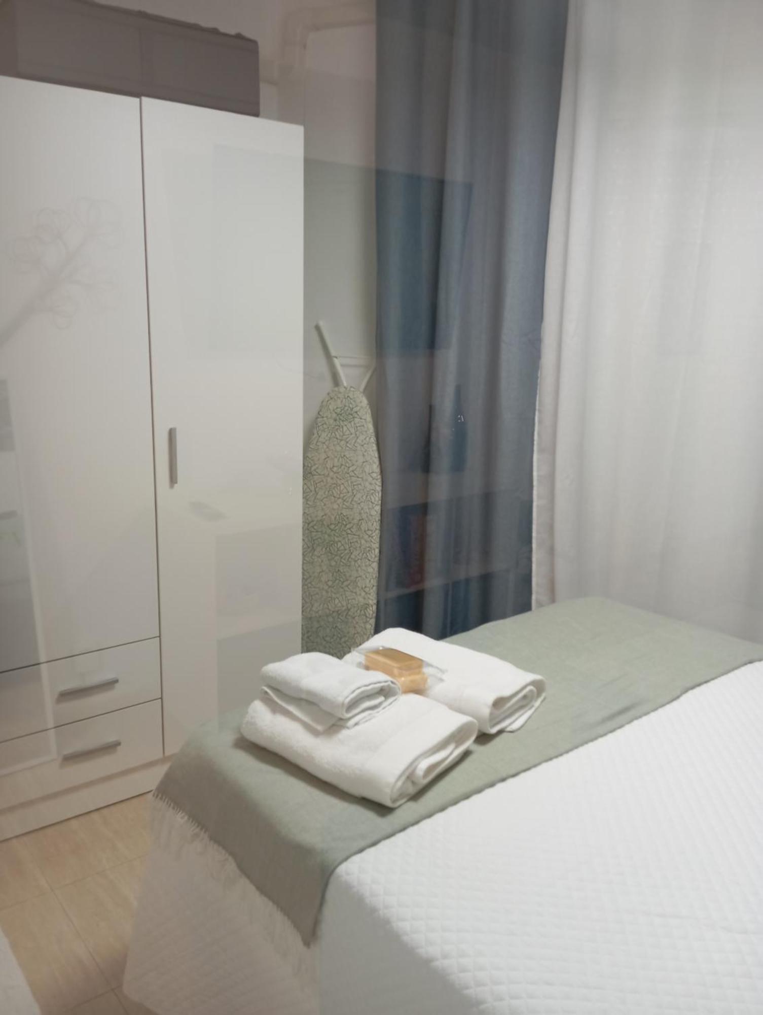 Apartamento Leyaros Roquetas de Mar Esterno foto
